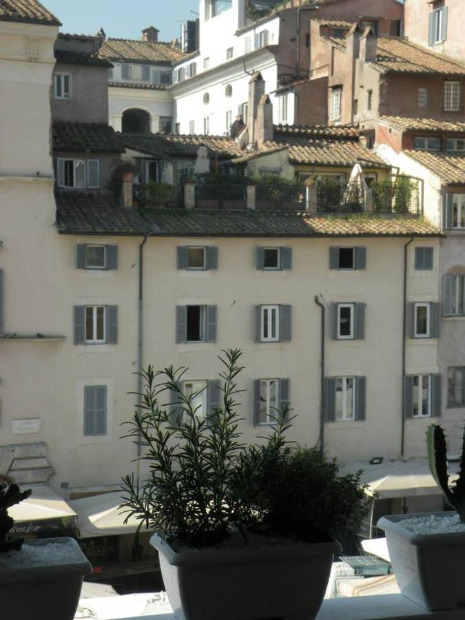 Campo Deluxe Luxury Flat View Rom